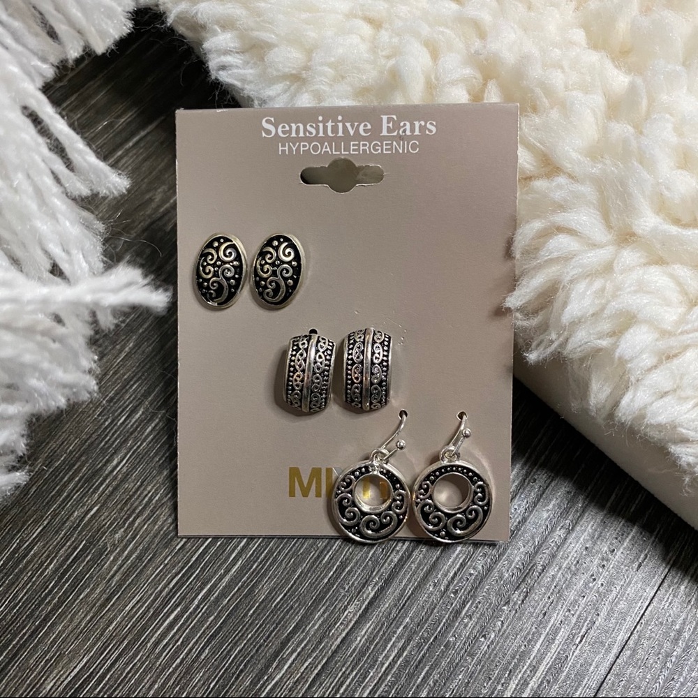 Silver Sensitive Ears Earrings